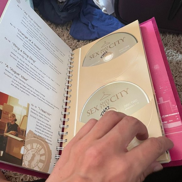 Sex and the City Complete Series - Picture 8 of 12